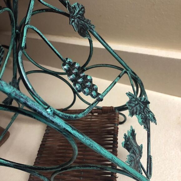 Vineyard wine bottle or bottle  holder - Picture 4 of 7